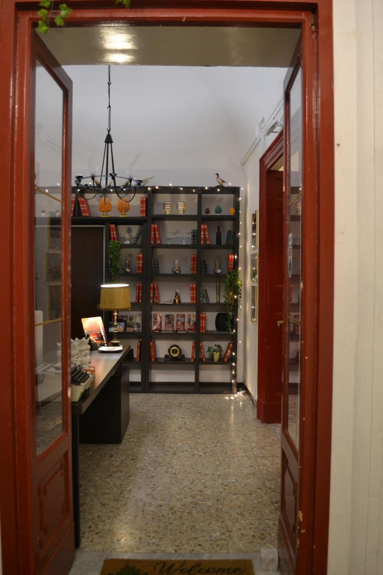 Il Teatro Rooms Катания Экстерьер фото